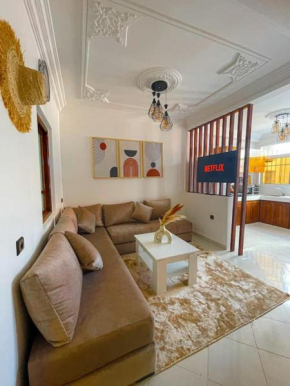Moroccan Charm: Cozy Apartment with PrivateTerrace